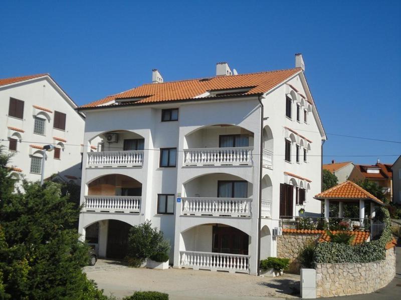 Apartments Katarina K Малинська Екстер'єр фото