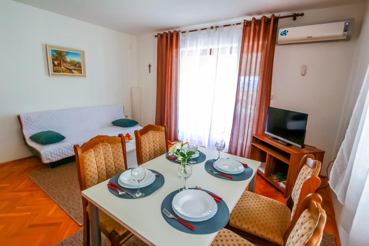 Apartments Katarina K Малинська Екстер'єр фото