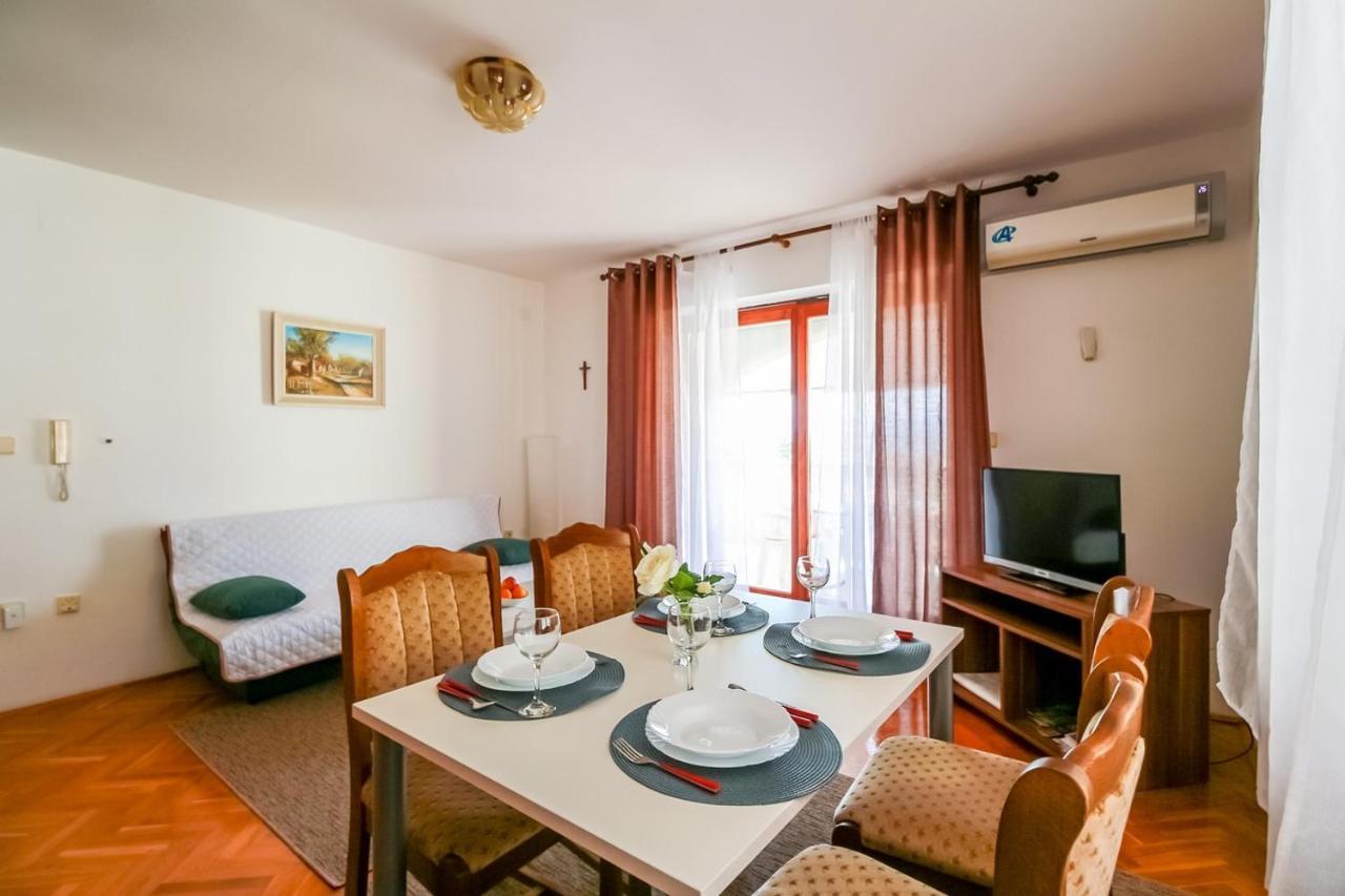 Apartments Katarina K Малинська Екстер'єр фото